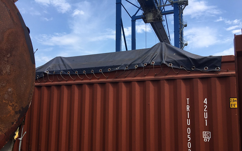 Vận chuyển cont flatrack và open top: container Open Top phủ bạt tại bãi cảng Cát Lái