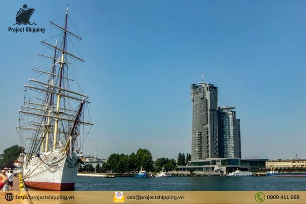 Gdynia là một thành phố cảng nằm ở bờ biển Ba Lan