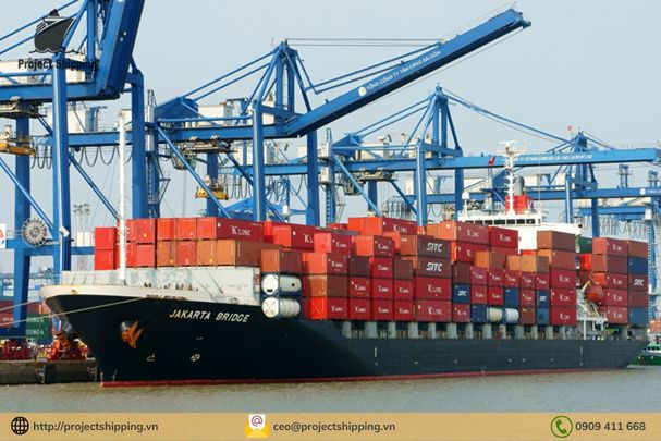 Gửi hàng đi Anh tại quận 5 an toàn, tiện lợi