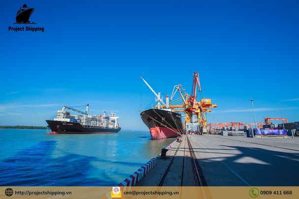 Phụ phí và Local Charge tại Việt Nam