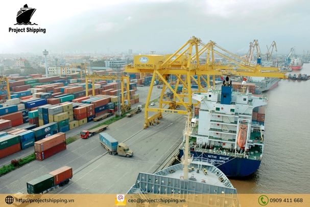 Phụ phí và Local Charge tại Việt Nam