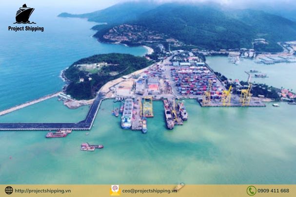 Phụ phí và Local Charge tại Việt Nam