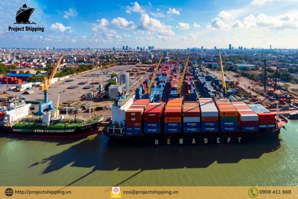 Phụ phí và Local Charge tại Việt Nam