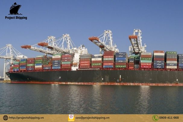 Phụ phí và Local Charge tại Việt Nam