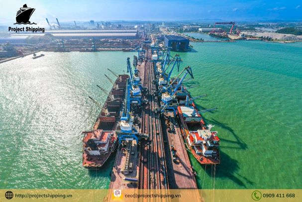 Phụ phí và Local Charge tại Việt Nam