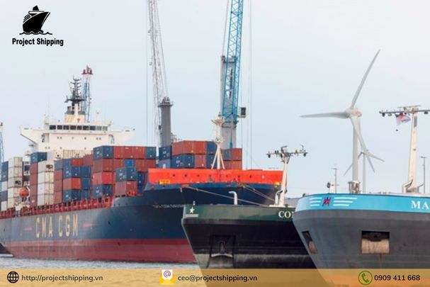 Phụ phí và Local Charge tại Việt Nam