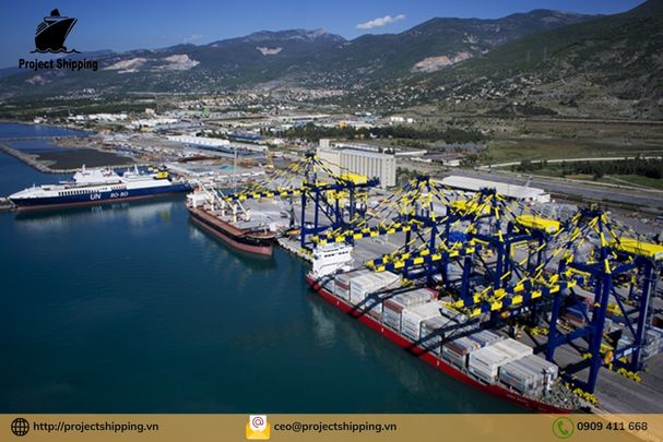 Phụ phí và Local Charge tại Việt Nam