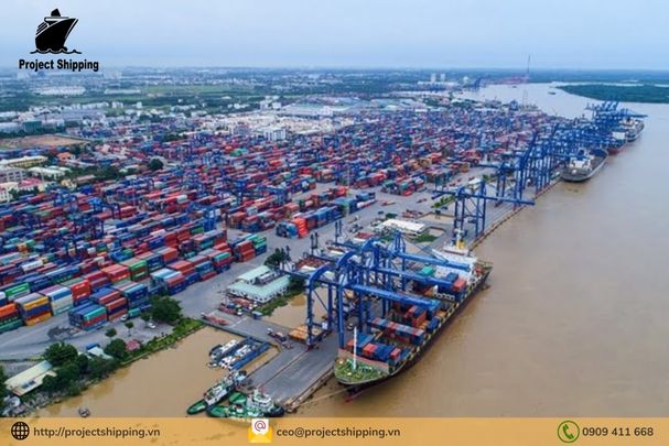 Phụ phí và Local Charge tại Việt Nam