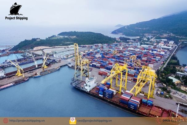 Phụ phí và Local Charge tại Việt Nam