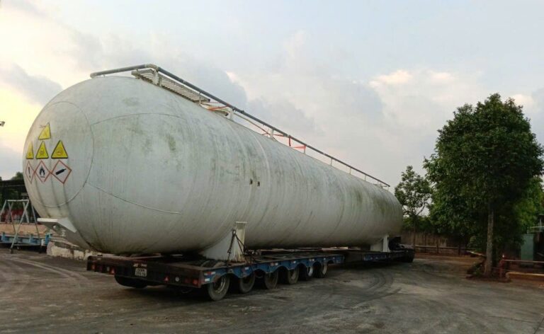 Break bulk là gì: bồn chứa siêu trường để trần trên mooc thủy lực đa trục, không đóng container