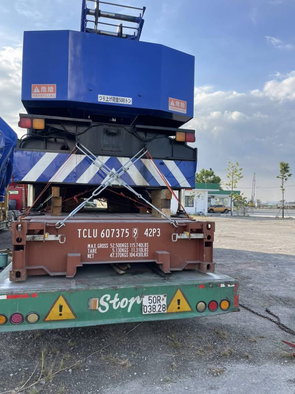 Cận cảnh chằng buộc lashing dây xích trên container Flat Rack