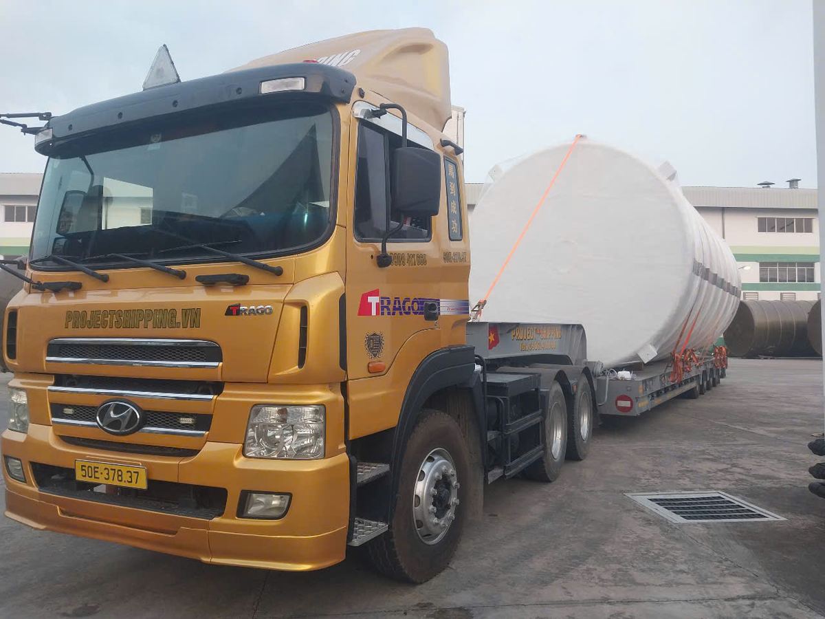 Xe Project Shipping vận chuyển bồn chứa kích thước lớn
