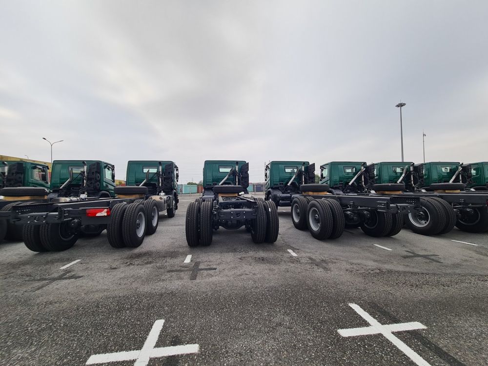 20 Scania trucks discharged from a Ro-Ro vessel at Hai Phong port