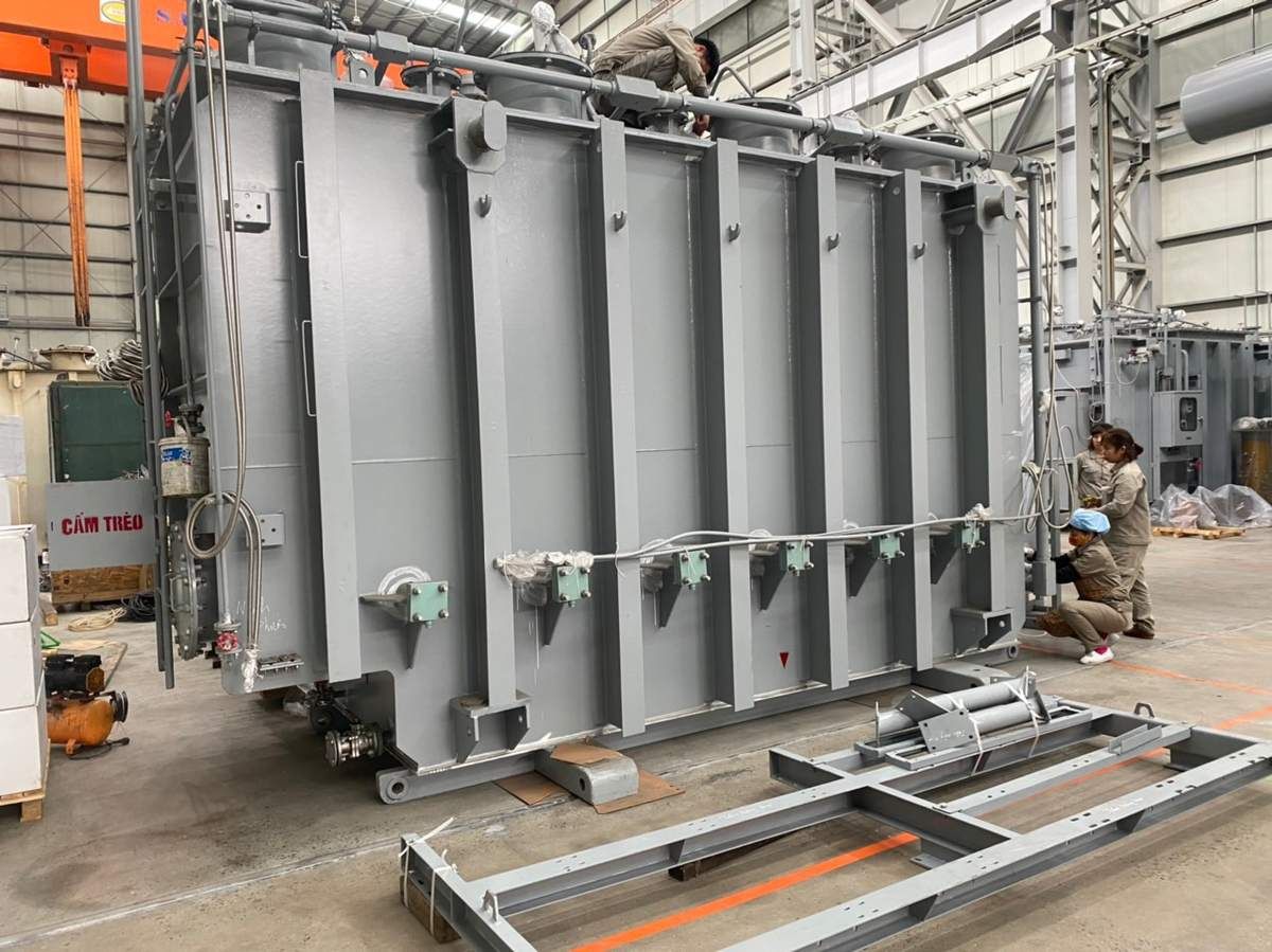 Transformer transport: 110 kV power transformer body at the factory before loading, radiators removed