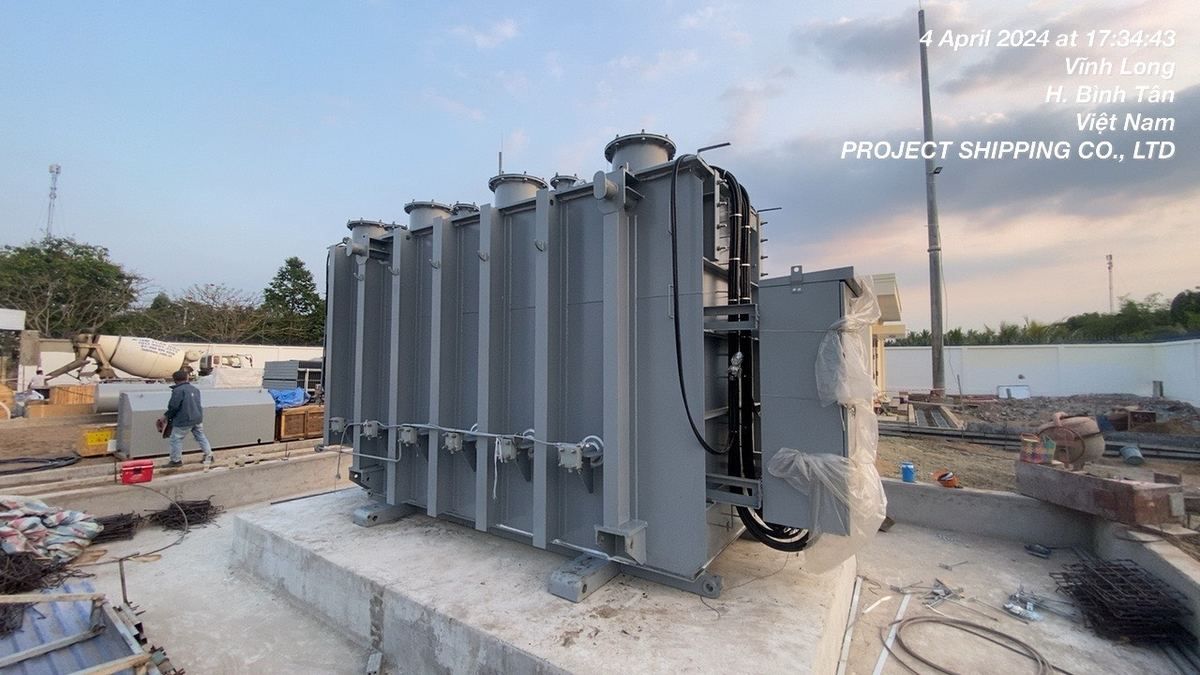 Transformer transport Vietnam case: 40 MVA 110 kV transformer placed on its foundation at Binh Tan substation, Vinh Long