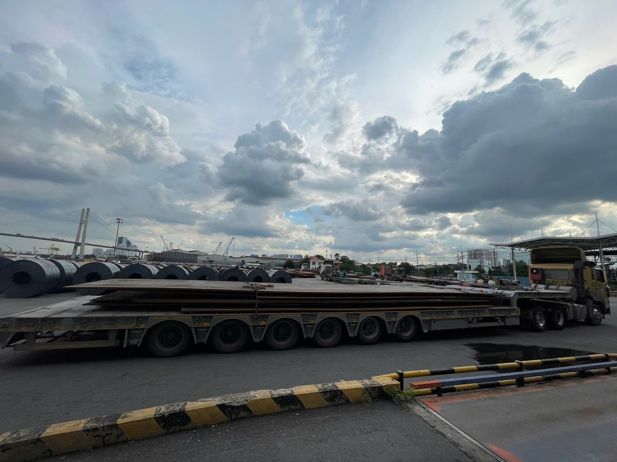 vận chuyển thép tấm